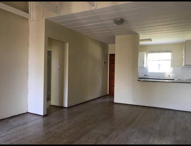 2 BEDROOM TOWNHOUSE FOR SALE IN STERREWAG